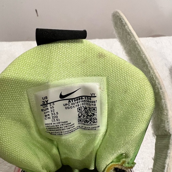 Nike Kevin Durant Basketball Sneakers- Size 3Y - Picture 8 of 9